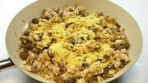 жульен с курицей и лисичками