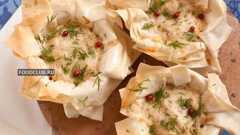 жульен с курицей в тесте фило